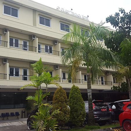 Grand Tembaga Hotel Timika Extérieur photo
